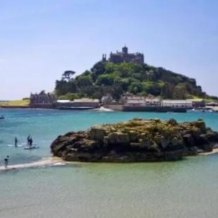 Semesterbostad Great Location Very Spacious. Sea And Castle View Marazion