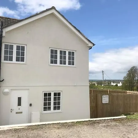 Great Location Very Spacious. Sea And Castle View *