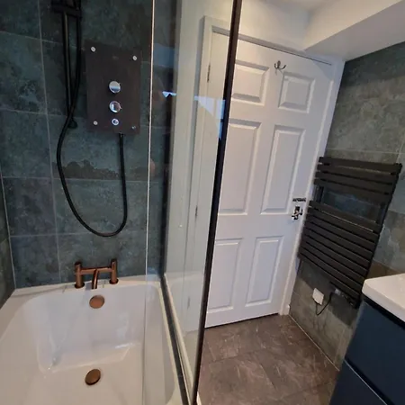 Great Location Very Spacious. Sea And Castle View Marazion