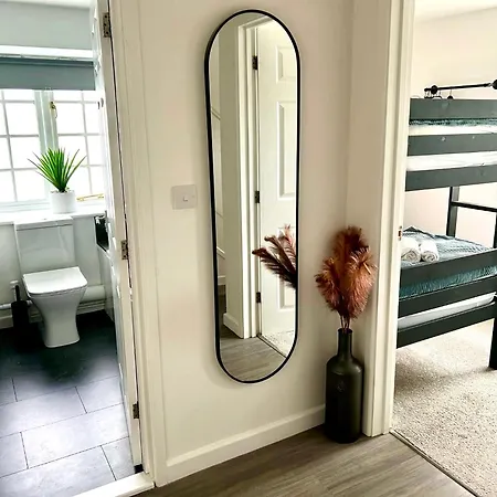 Great Location Very Spacious. Sea And Castle View *