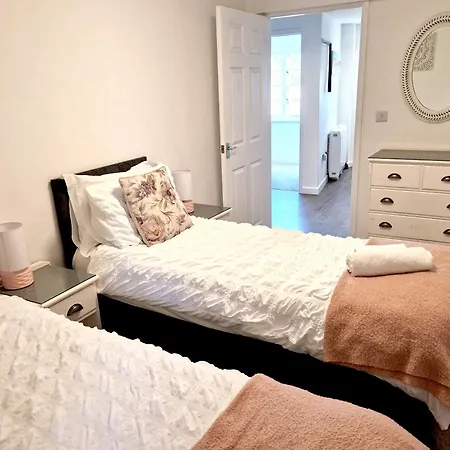 Great Location Very Spacious. Sea And Castle View Semesterbostad Marazion